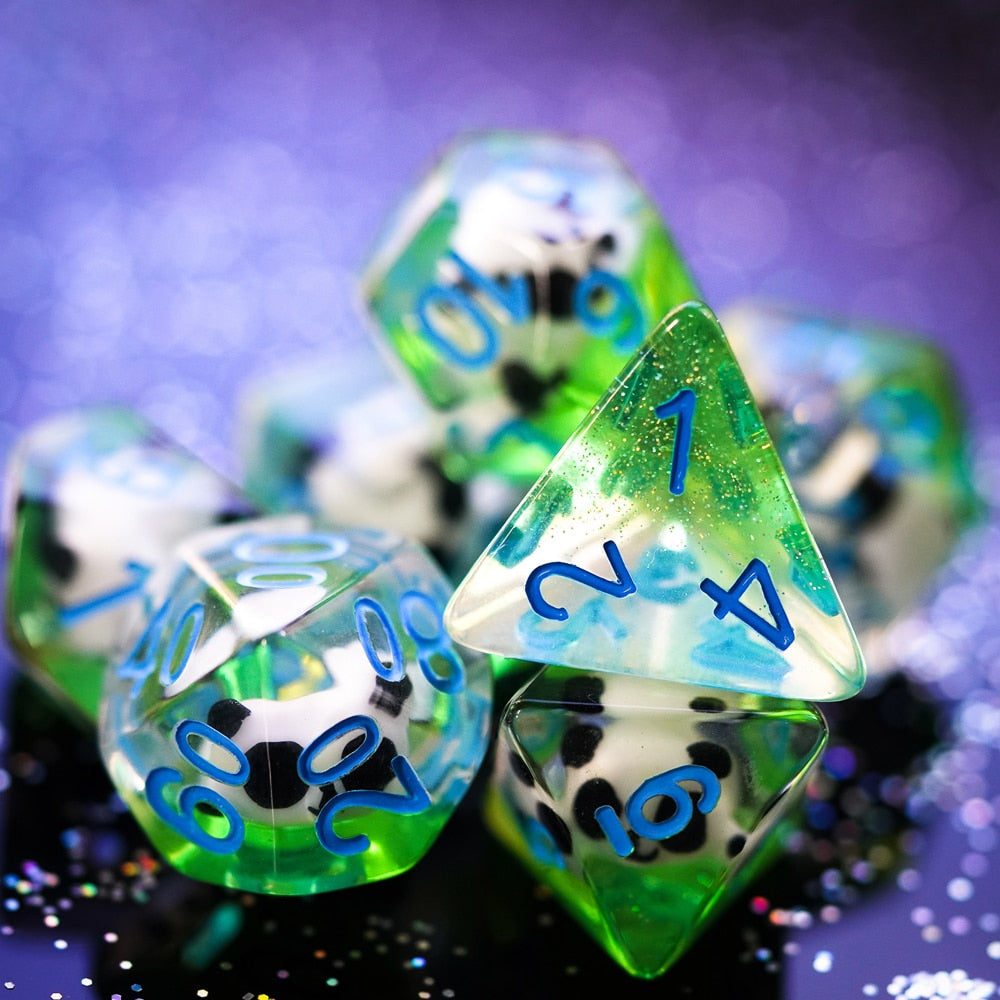 Embedded Animals Dice Set - Omega Roll