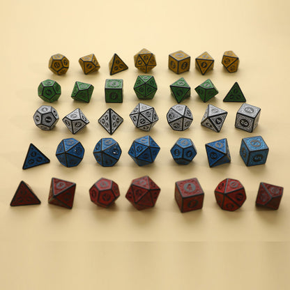 Elegant Carved Pattern Dice Set