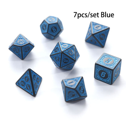 Elegant Carved Pattern Dice Set