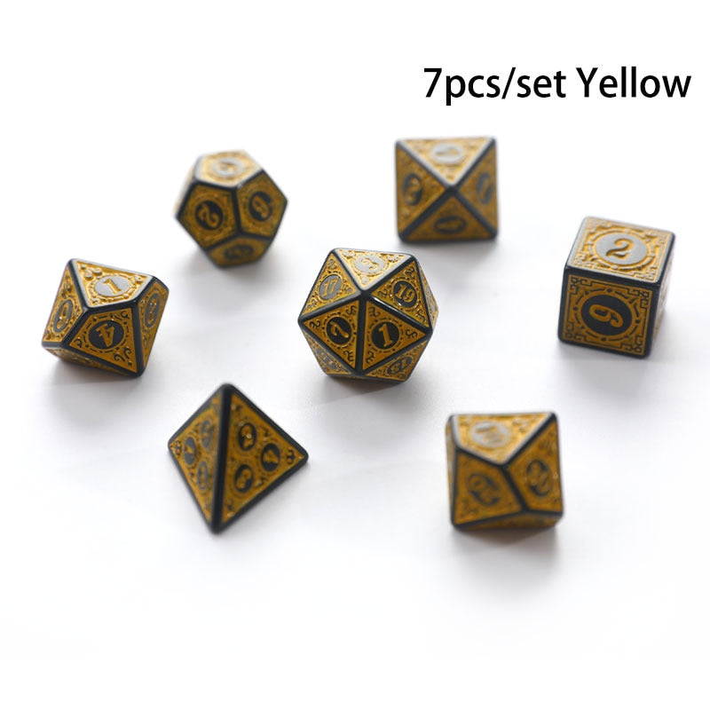 Elegant Carved Pattern Dice Set