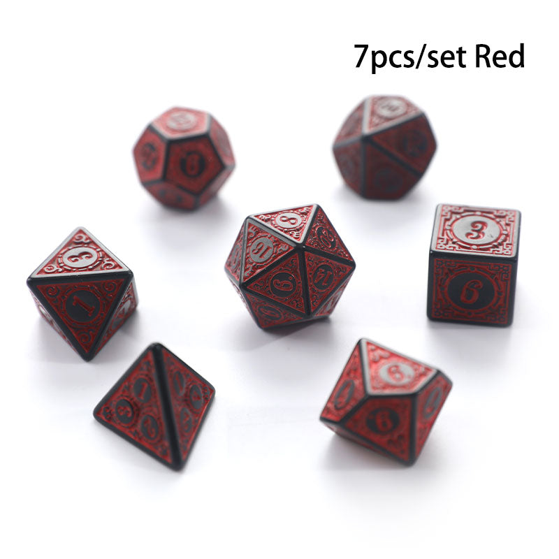 Elegant Carved Pattern Dice Set