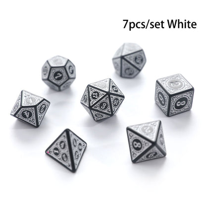 Elegant Carved Pattern Dice Set