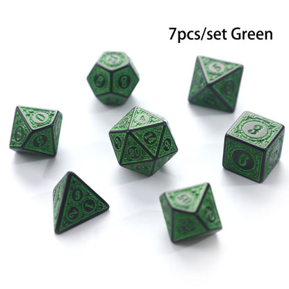 Elegant Carved Pattern Dice Set