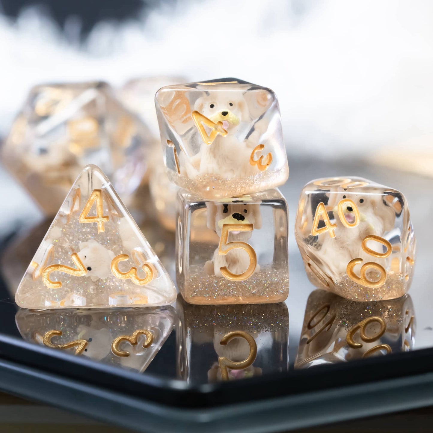 Embedded Animals Dice Set - Omega Roll