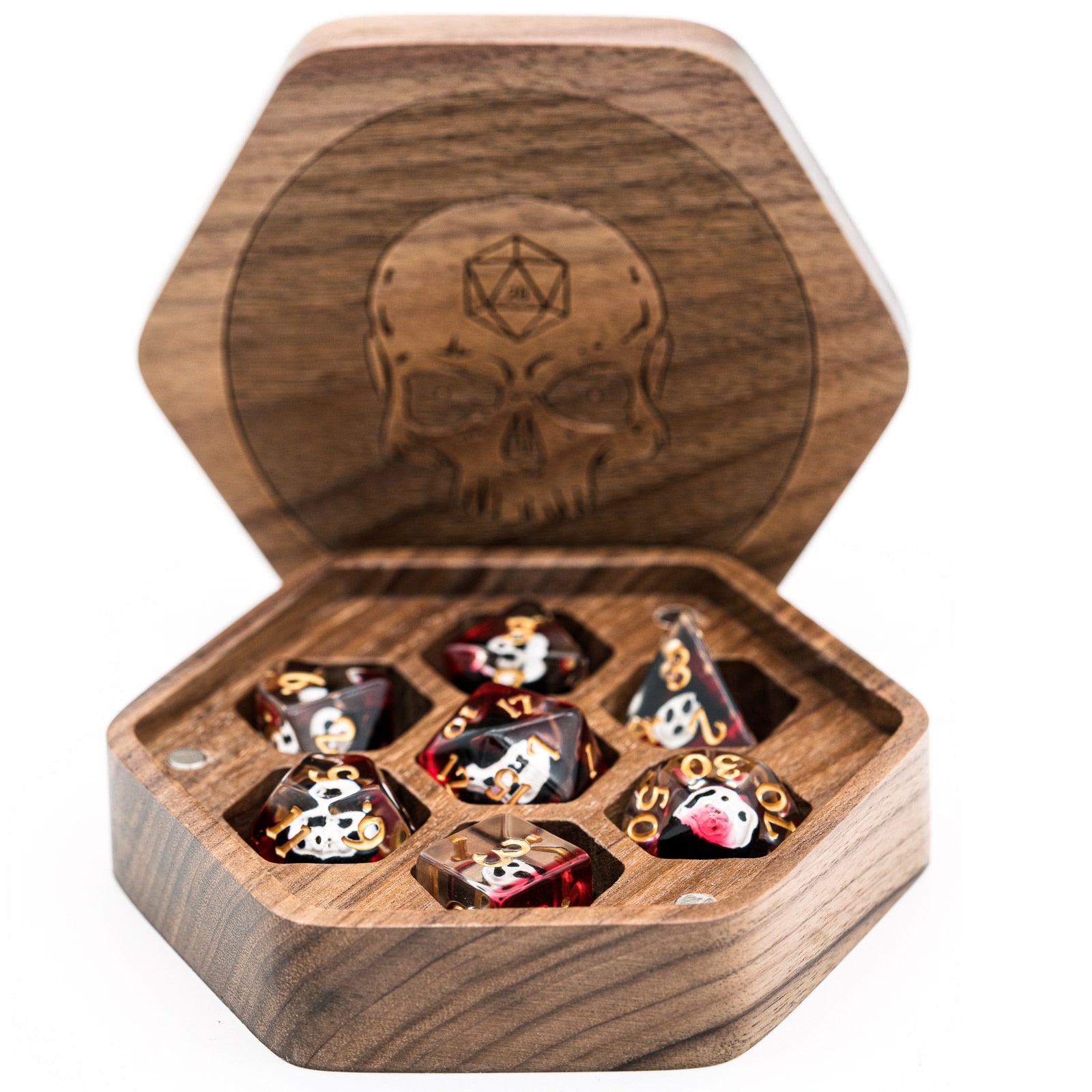 Wooden Dice Case with magnetic lid - Fits seven 16mm dice - Omega Roll