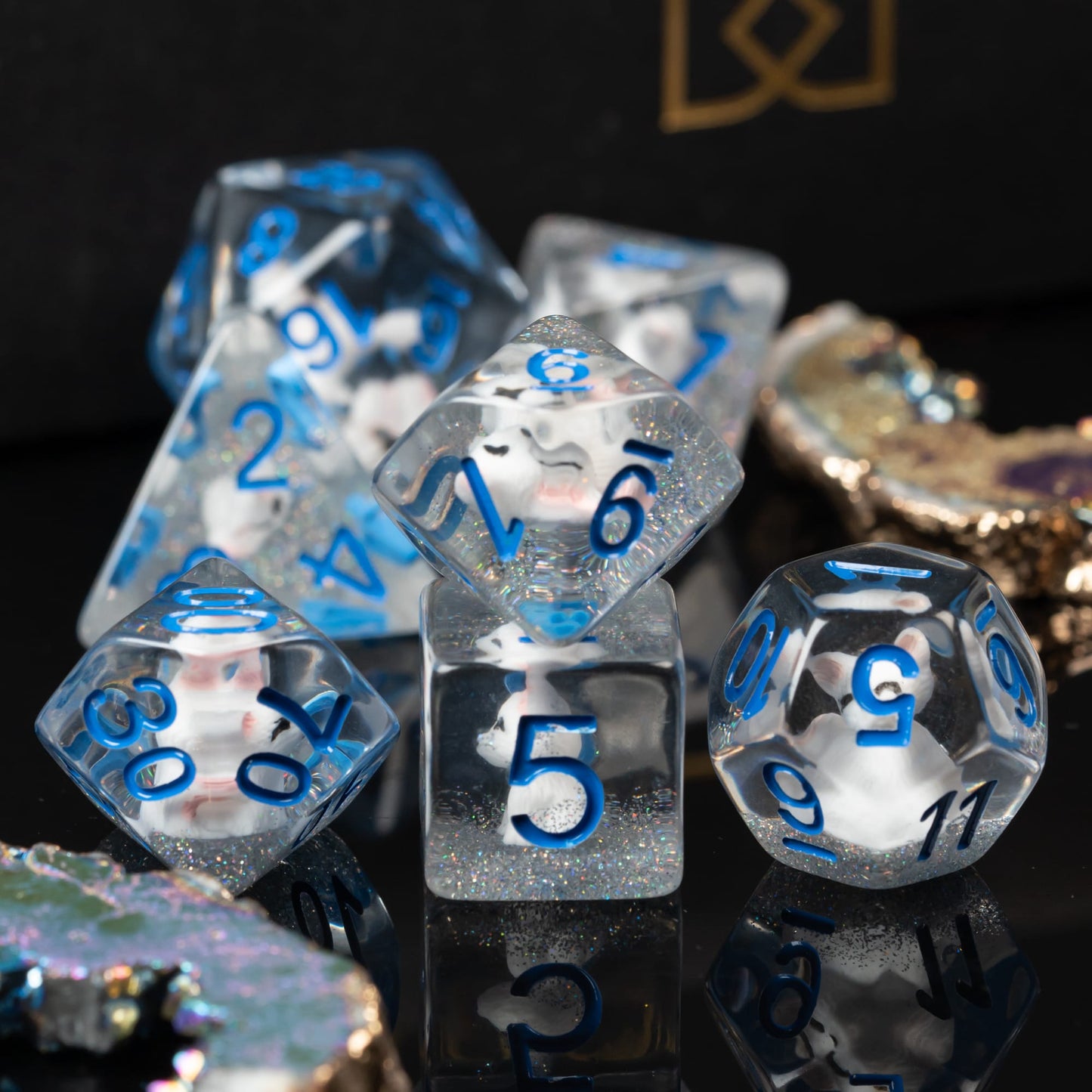 Embedded Animals Dice Set - Omega Roll